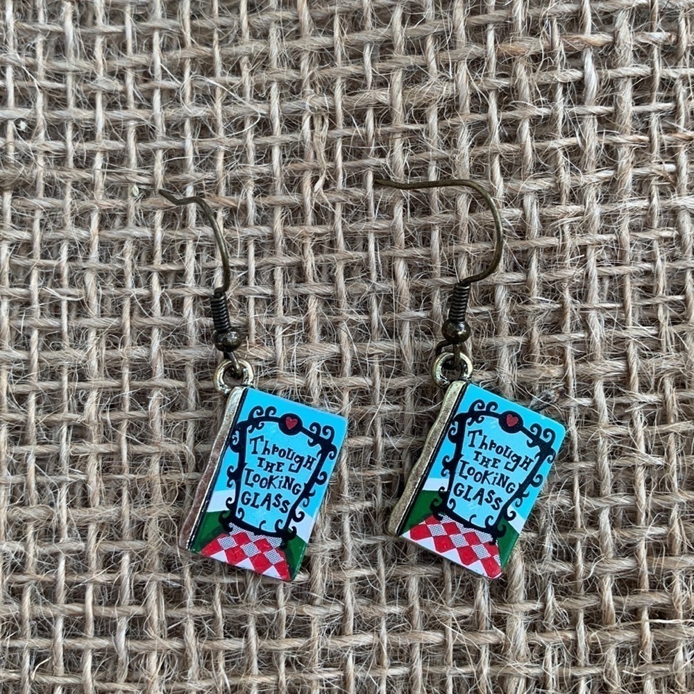 Nwt Handmade Alice in Wonderland Earrings